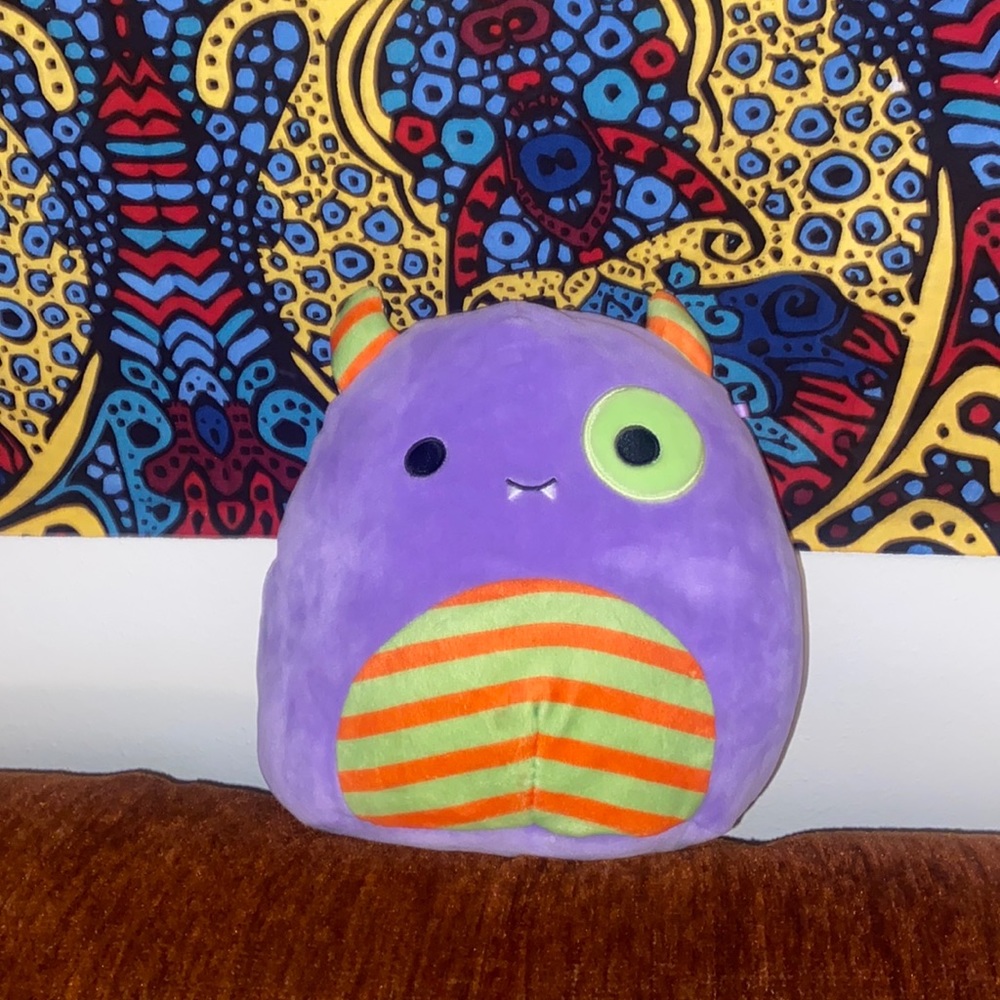 8 inch Marvin NEW WITHOUT TAGS